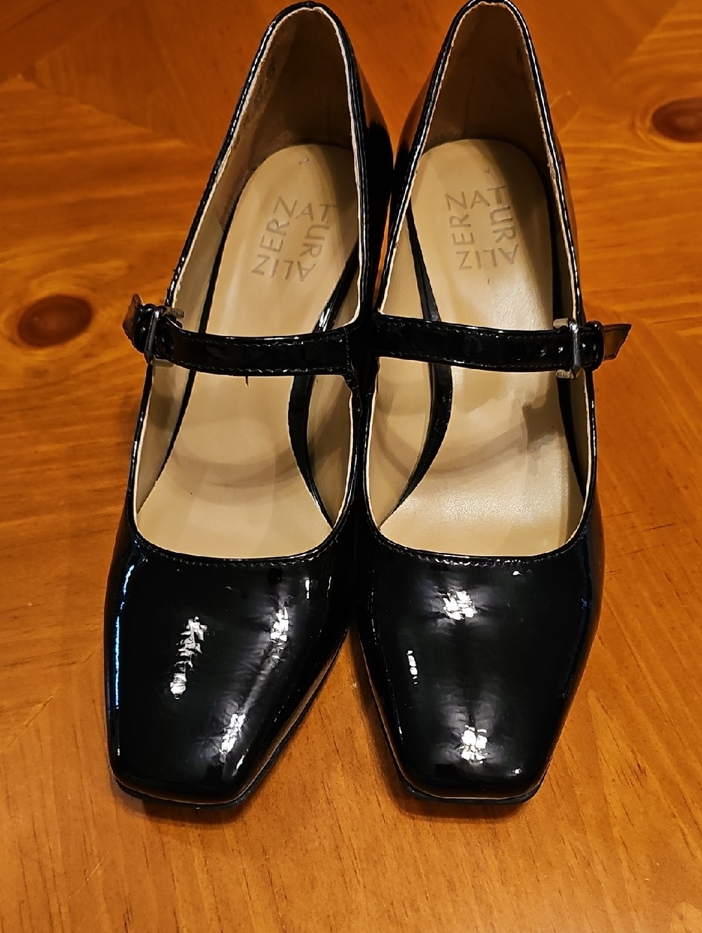 Naturalizer Black Patent Mary Jane Heels